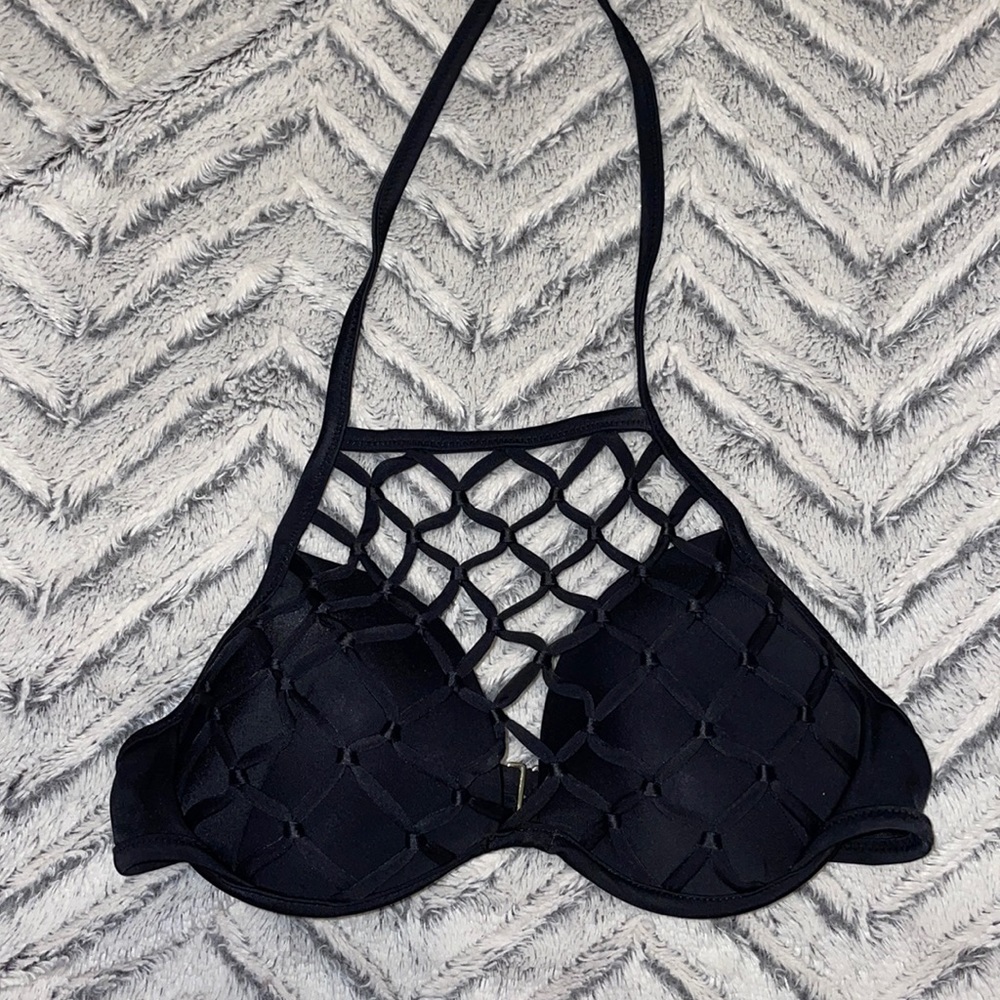 Black bikini